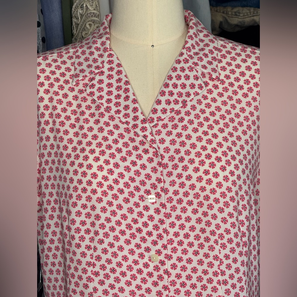 🌸 Vintage Laura Scott Pink Floral Button-Up Blouse – Size 8